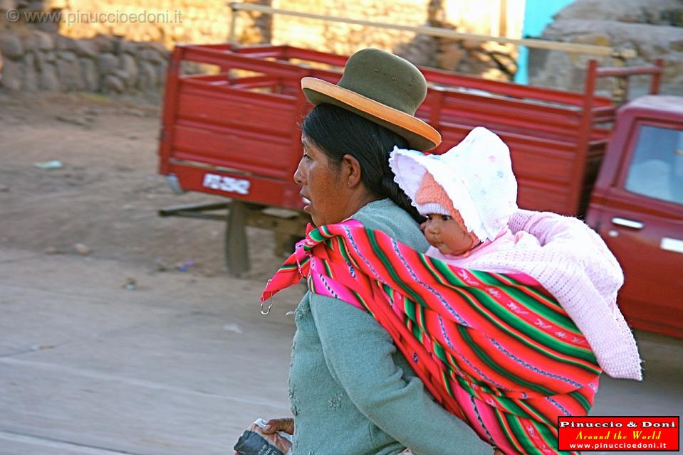 PERU - Village festivity on the road to Puno  - 05.jpg